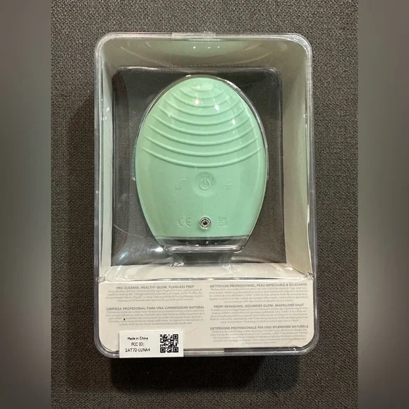 FOREO LUNA™ 4 Facial Cleansing & Firming Massage for COMBINATION SKIN new